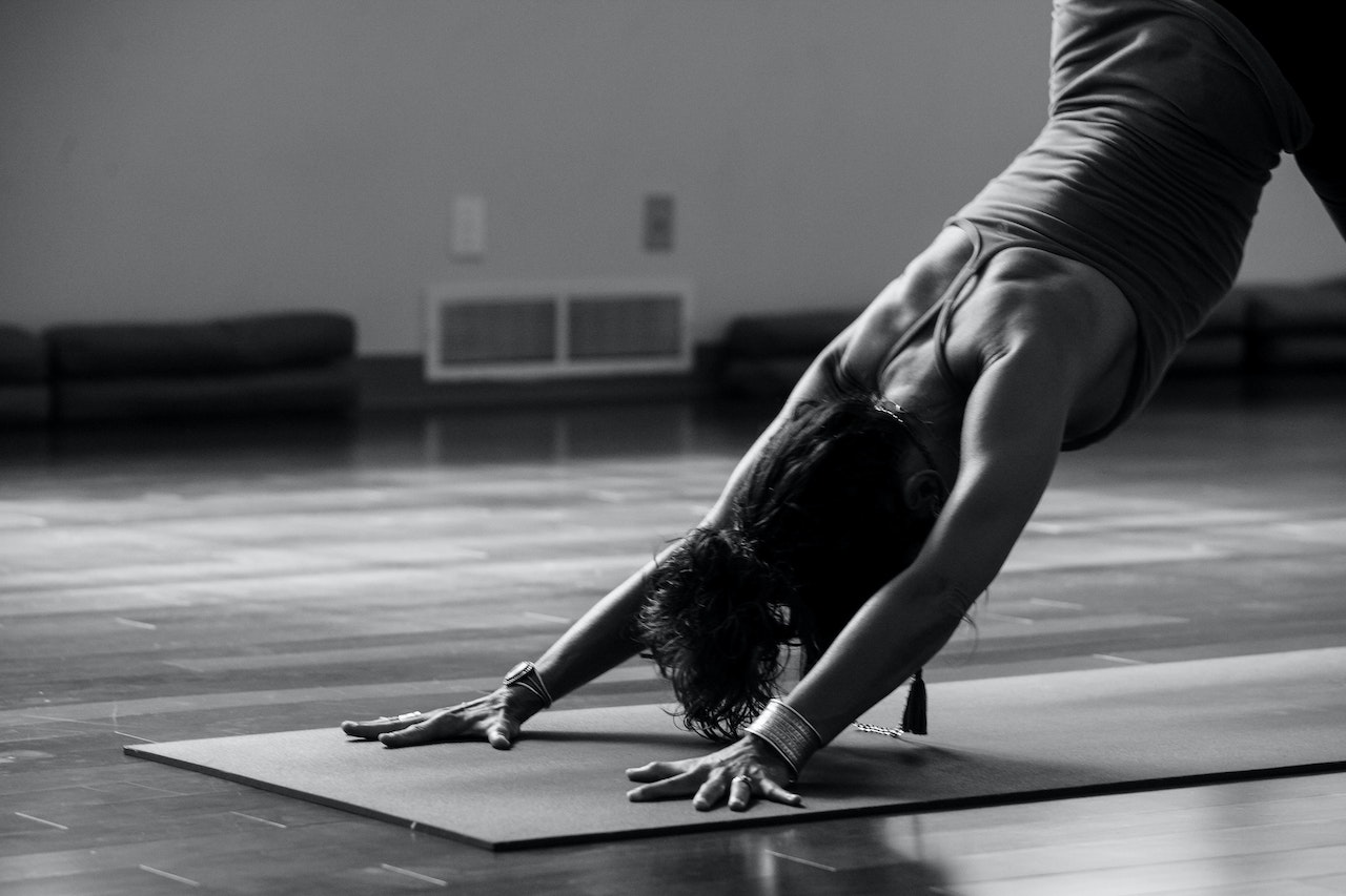 14 Netflix Carded Yoga Asanas, How Many Can You Unlock?