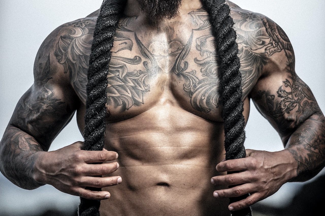 Want To Have a Full Six Pack? Lower Abdominal Training Should Not Be Neglected When Training Your Abs